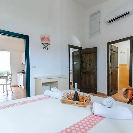 Cala Del Mar D2 73 山林小屋